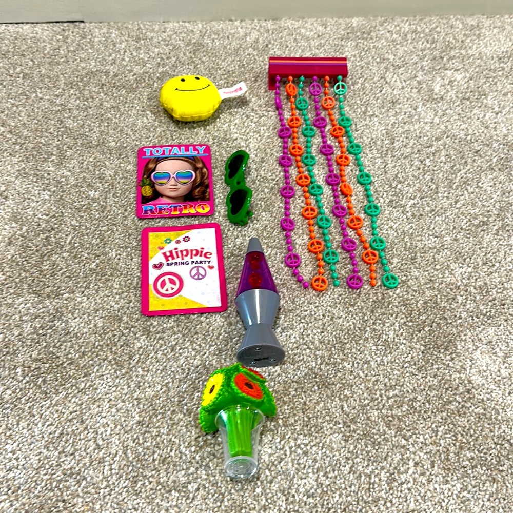 My Life 70s Accessories Groovy Room Set